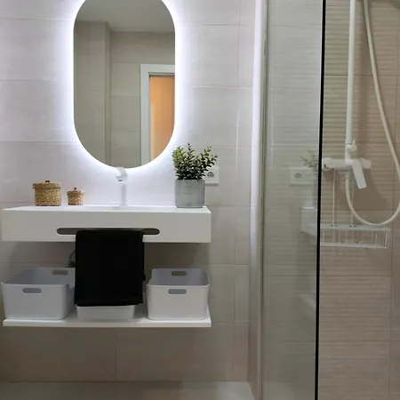 Apartamento C/piscina Centro Nerja