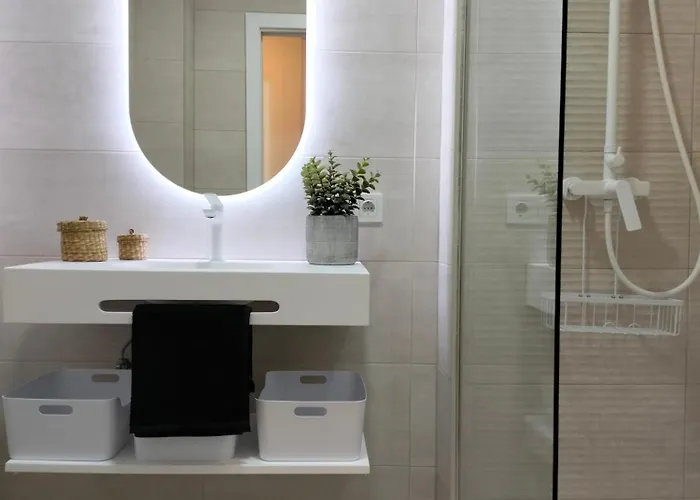 شقة C/piscina Centro نيرخا